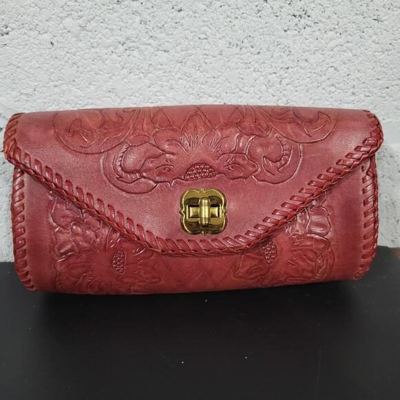 Vintage Tooled Leather Clutch Wallet Red Burgundy Floral - Picture 1 of 6